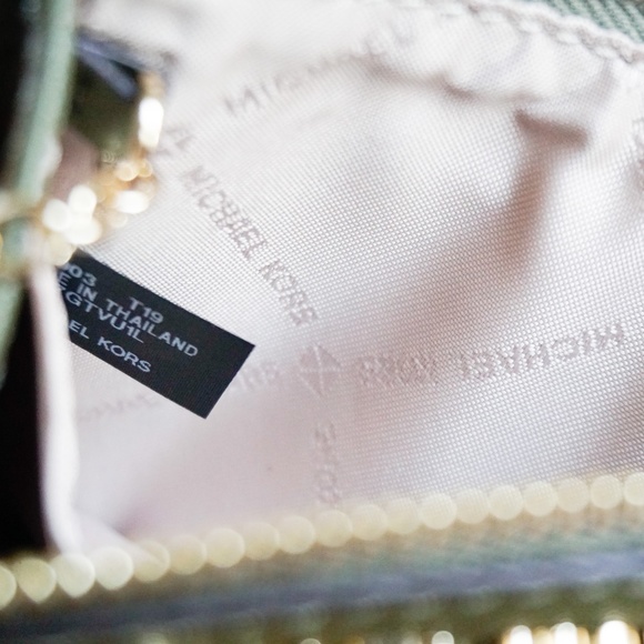 Michael Kors Jet Set CoinPouch Wallet Green Duffle - Picture 8 of 8